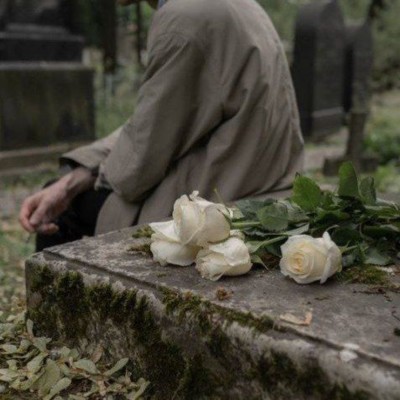 دیگه با اون چشم ها نگام نکن