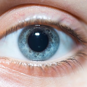 عکس اتساع یا گشادی مردمک چیست و چرا ایجاد میشود؟