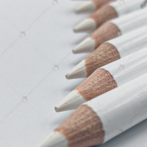 عکس فایده ی رنگ سفید در مداد رنگی ها چیست؟