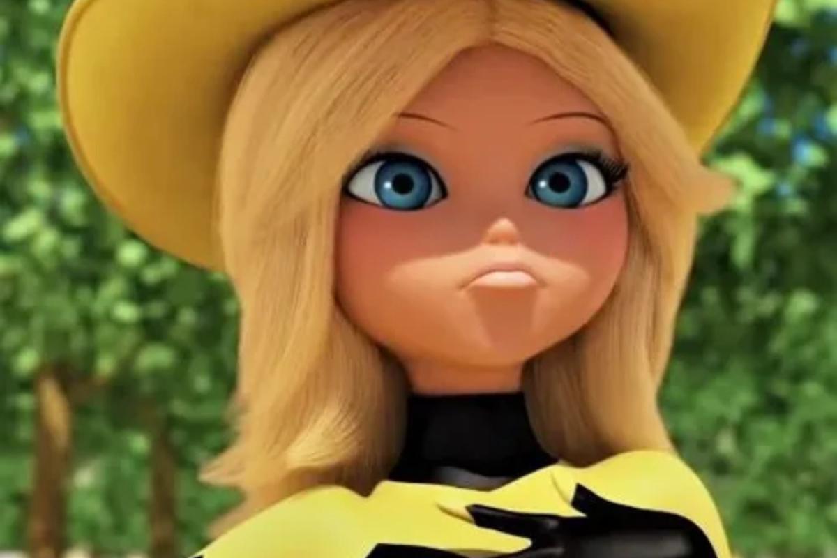 عکس معرفی شخصیت های فرعی ۲