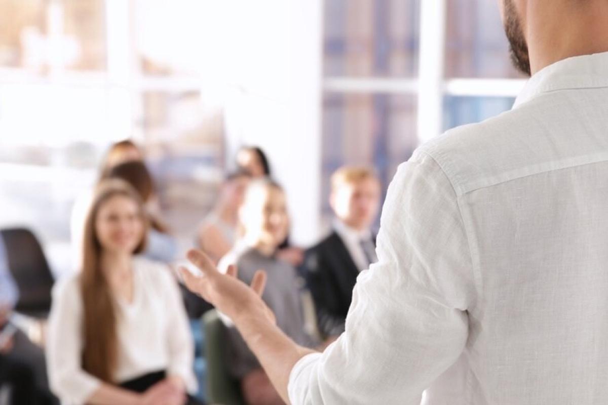 عکس چگونه با اعتماد به نفس حرف بزنیم؟