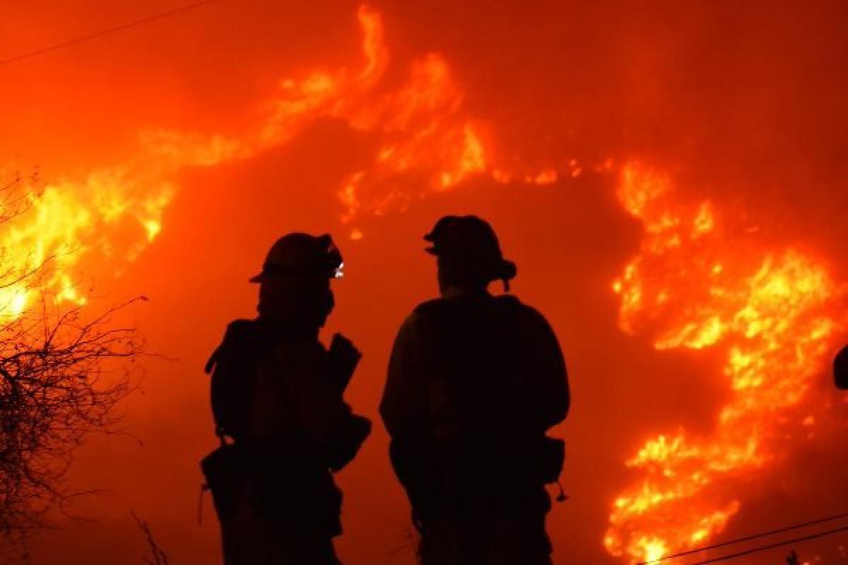 عکس در هنگام آتش سوزی منزل چه باید کرد؟