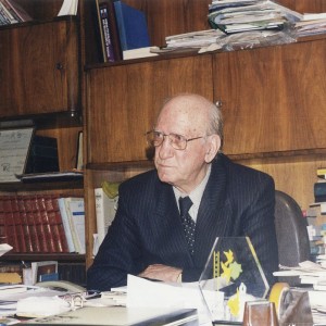 اولین جراح قلب باز ایران✨