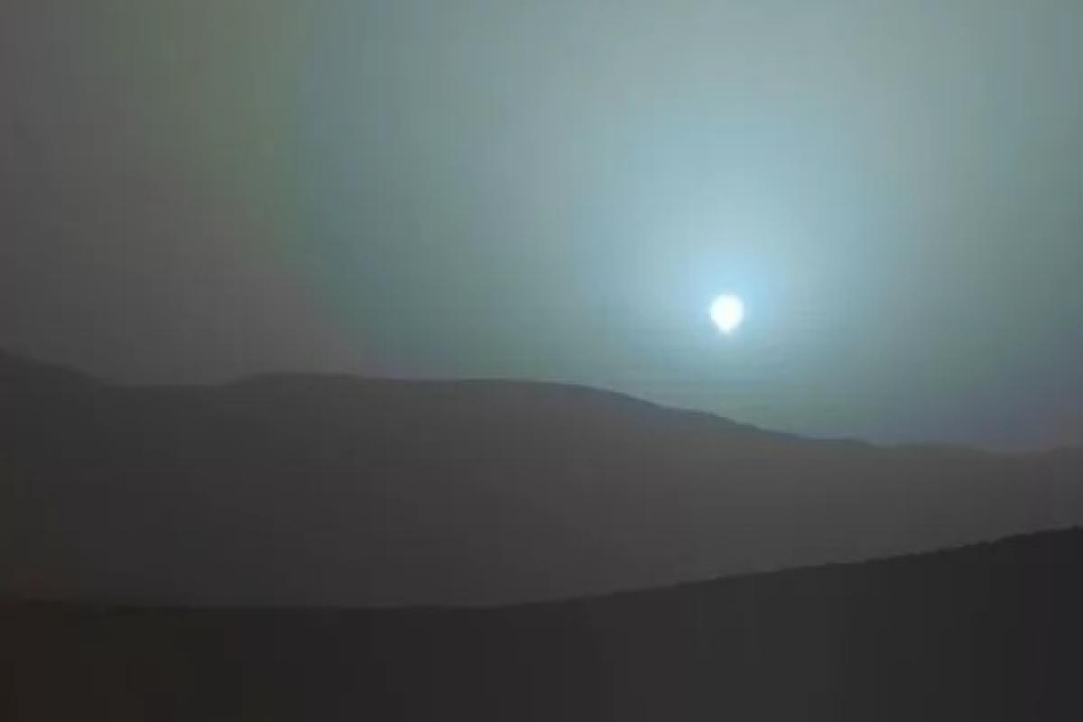 عکس چرا غروب مریخ آبی است؟