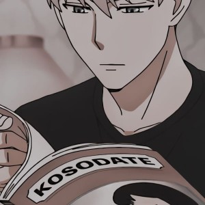 عکس از لوید