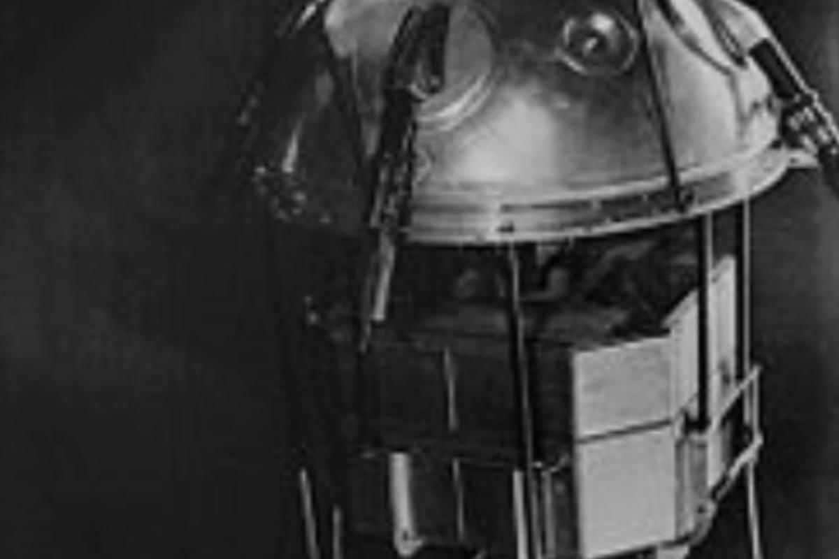 عکس اولین ماهواره ای که به فضا پرتاب شد