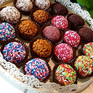 عکس طرز تهیه توپک خرمایی