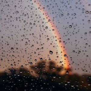 عکس ~من کیم؟☂️☔️🌂