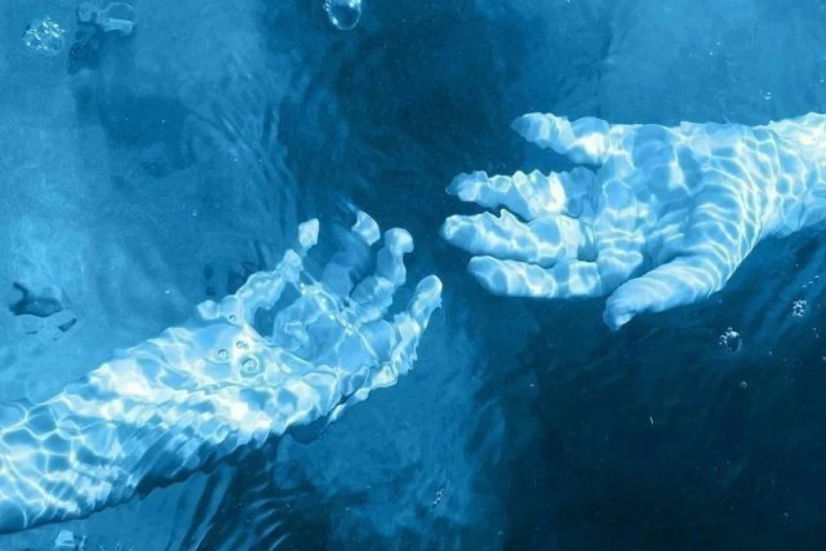 عکس آبی ؛