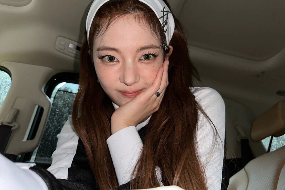 عکس 𝗔𝘆𝗿𝗲𝗹𝗮