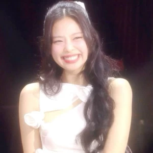 عکس میکروفن جنی❔️