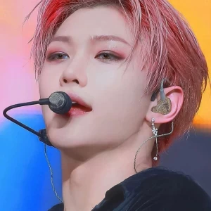 عکس مسخره میکنید چون...