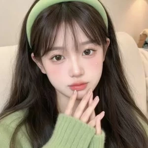 عکس چرا بعضیها هیچ وقت علاقه خود را فریاد نمیزنند...