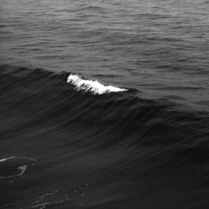 عکس دریا و مرد           𝓣𝓱𝓮 𝓼𝓮𝓪 𝓪𝓷𝓭 𝓶𝓪𝓷