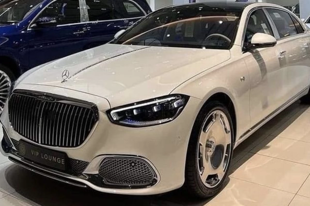 عکس : مرسدس میباخ