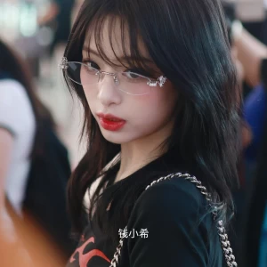 عکس 𝐓𝐀𝐑𝐀 𝐁𝐈𝐎