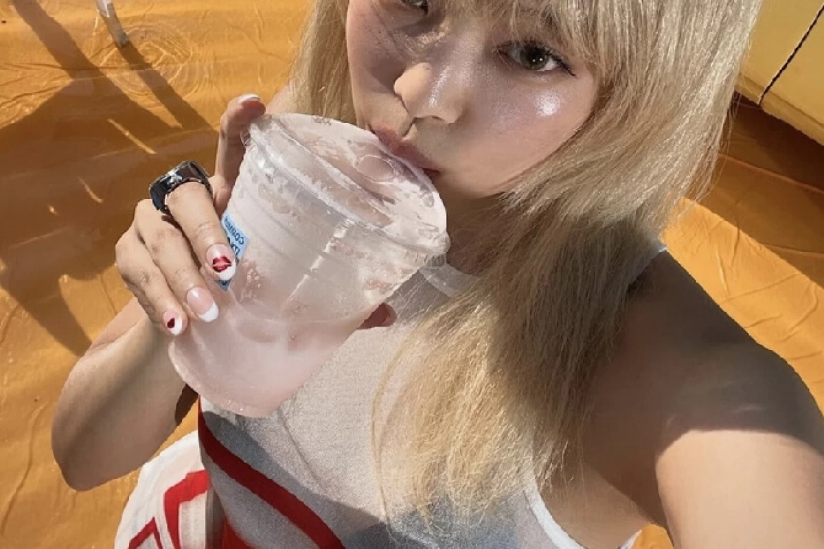 عکس 🍊:اون دختر وایبش رو میده(بلک پینک)