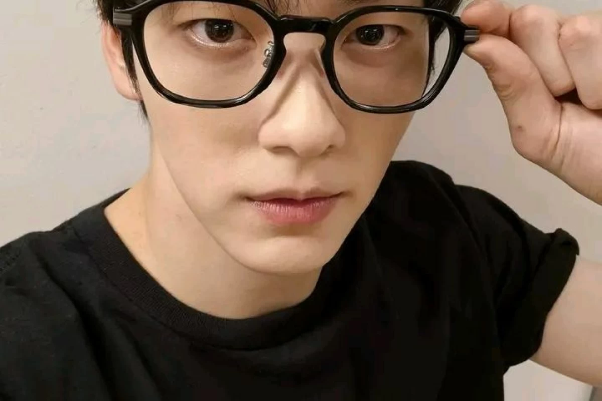 عکس اهنگ هایی که به حقشون نرسیدن(TXT)