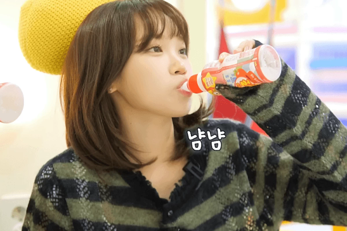 عکس تحلیل اهنگspaghetti از جیهوپ و لسرافیم