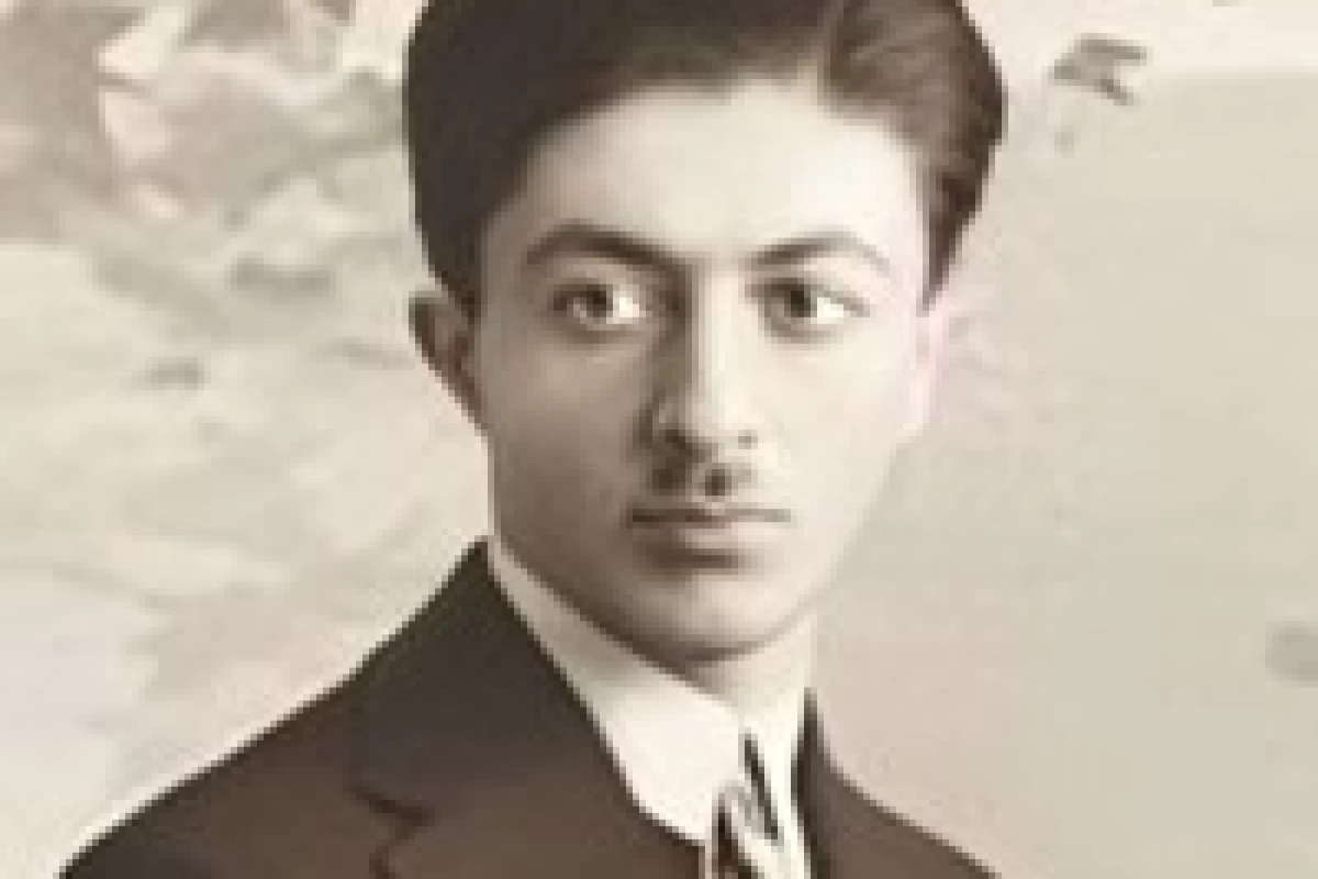 عکس صادق هدایت