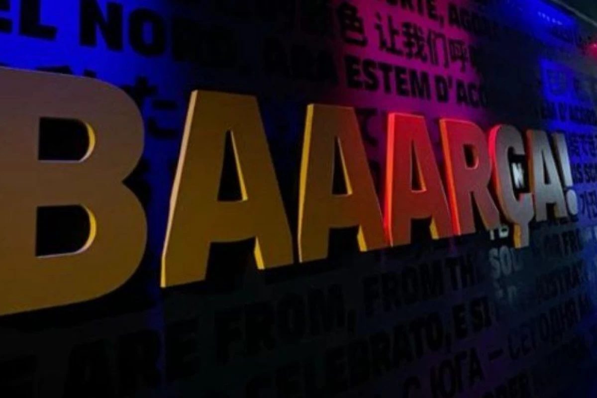 عکس 𝖫𝖺𝗏𝗂𝗍𝖺 𝂻