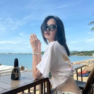 عکس 𝓪𝓫𝓸𝓾𝓽 𝓶𝓮