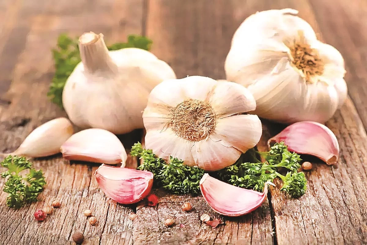 عکس تأثیر سیر بر فشار خون