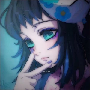 عکس عروسکی با چشمان آبی ۲