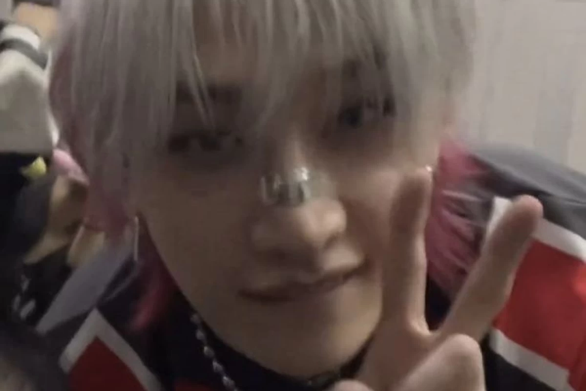 عکس اون آلبوم مورد علاقش X ئه(استی ورژن)