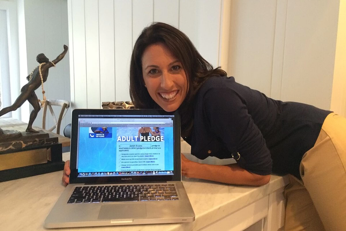 عکس جانت ایوانز کیست؟