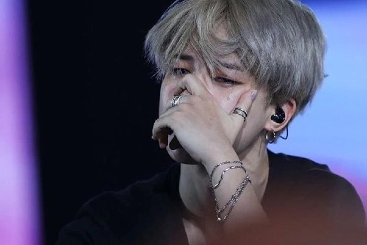 عکس چرا گریه میکنیم؟