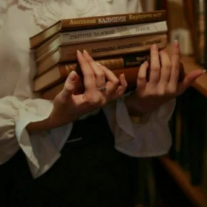 عکس بیوگرافی ( من کیم ؟ )