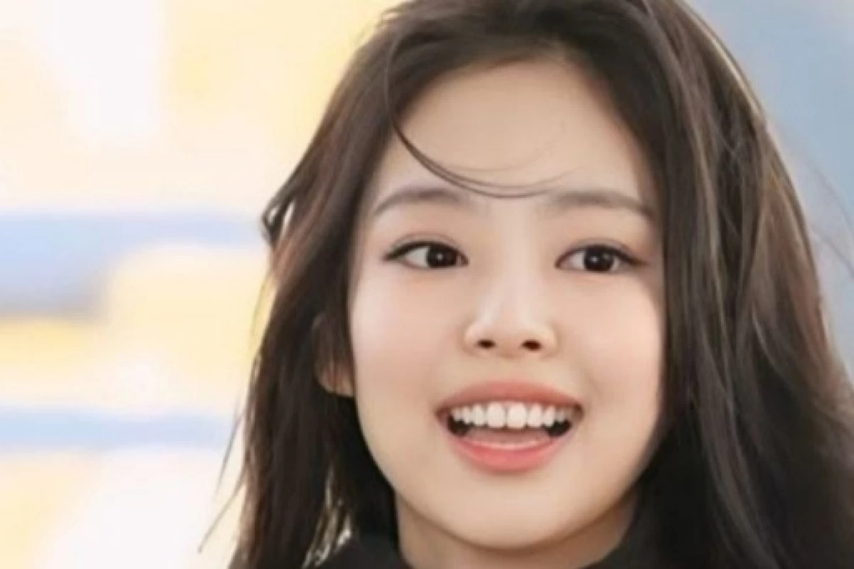 عکس ?Who is this girl