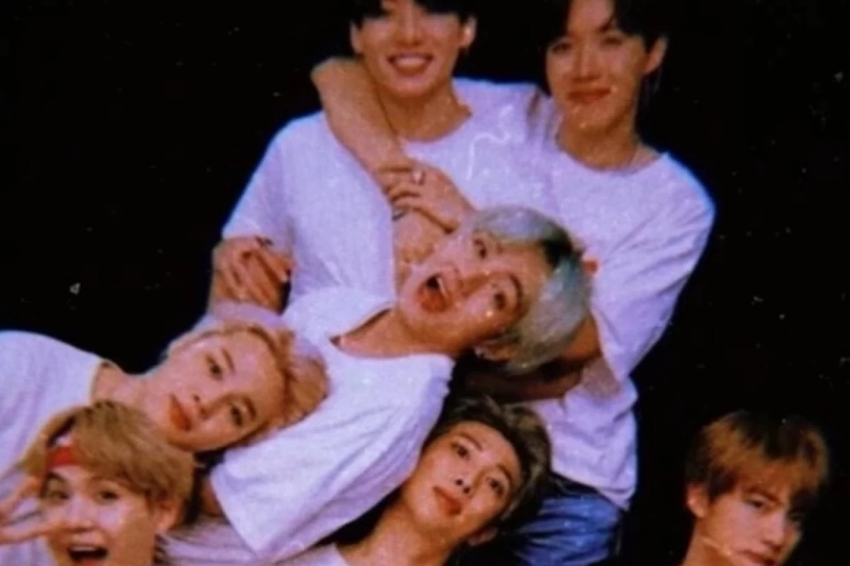 عکس هر کسی با روشهای خودش از واقعیت زندگی فرار میکنهxبی تی اس