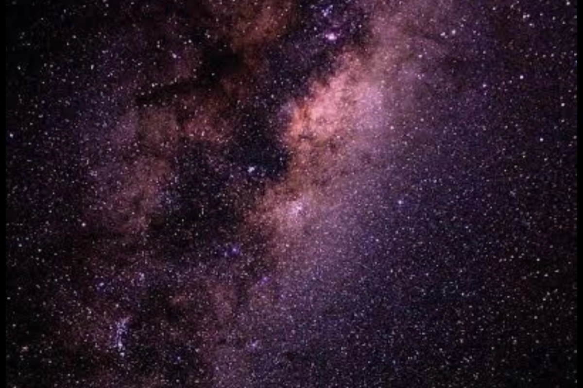 عکس چرا فضا تاریکه؟