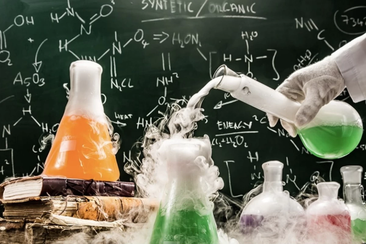 عکس اون فلز رو حل میکنه ولی معده رو نه