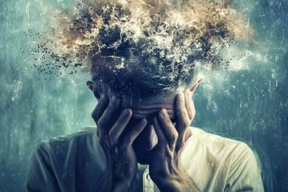 عکس چرا بعضی از افکار از ذهن بیرون نمیروند؟