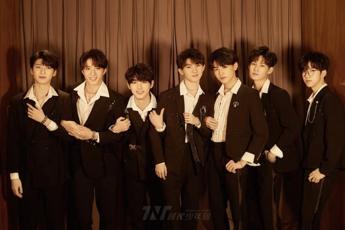 عکس گروه موسیقی TNT