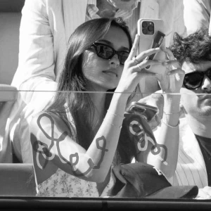 عکس ‌ ‌ ‌ ‌ ‌ ‌ 𝑏𝑟𝑢𝑛𝑒𝑡𝑡𝑒