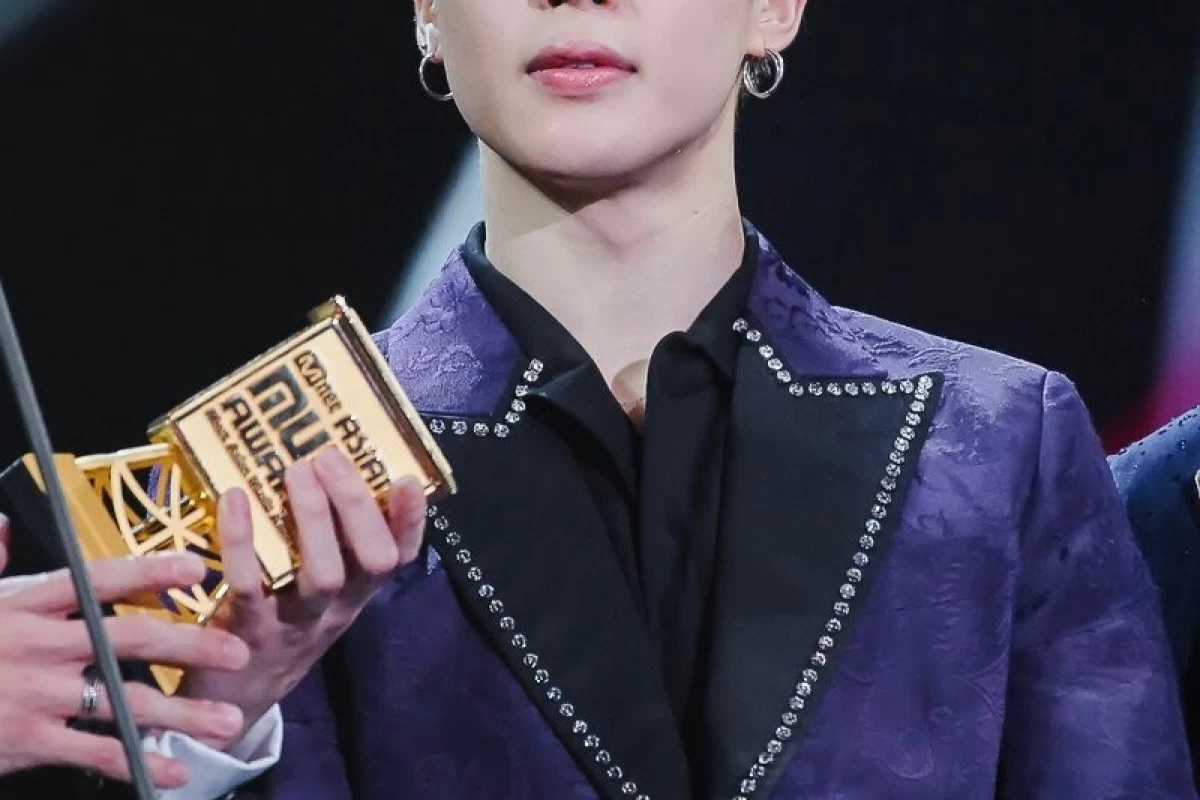 عکس ایتزی ! نقابتو بردار !