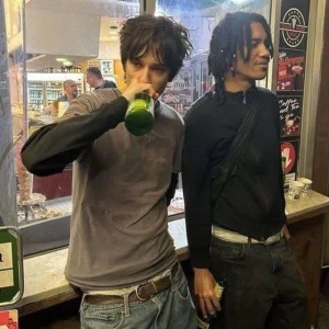 عکس ~𝖸𝗈𝗎 𝖻𝖾𝗍𝗍𝖾𝗋 𝖼𝖺𝗅𝗅 𝖧𝖾𝗇𝗋𝗒~