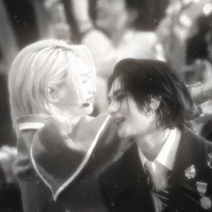 عکس اره من دوست نداشتم....