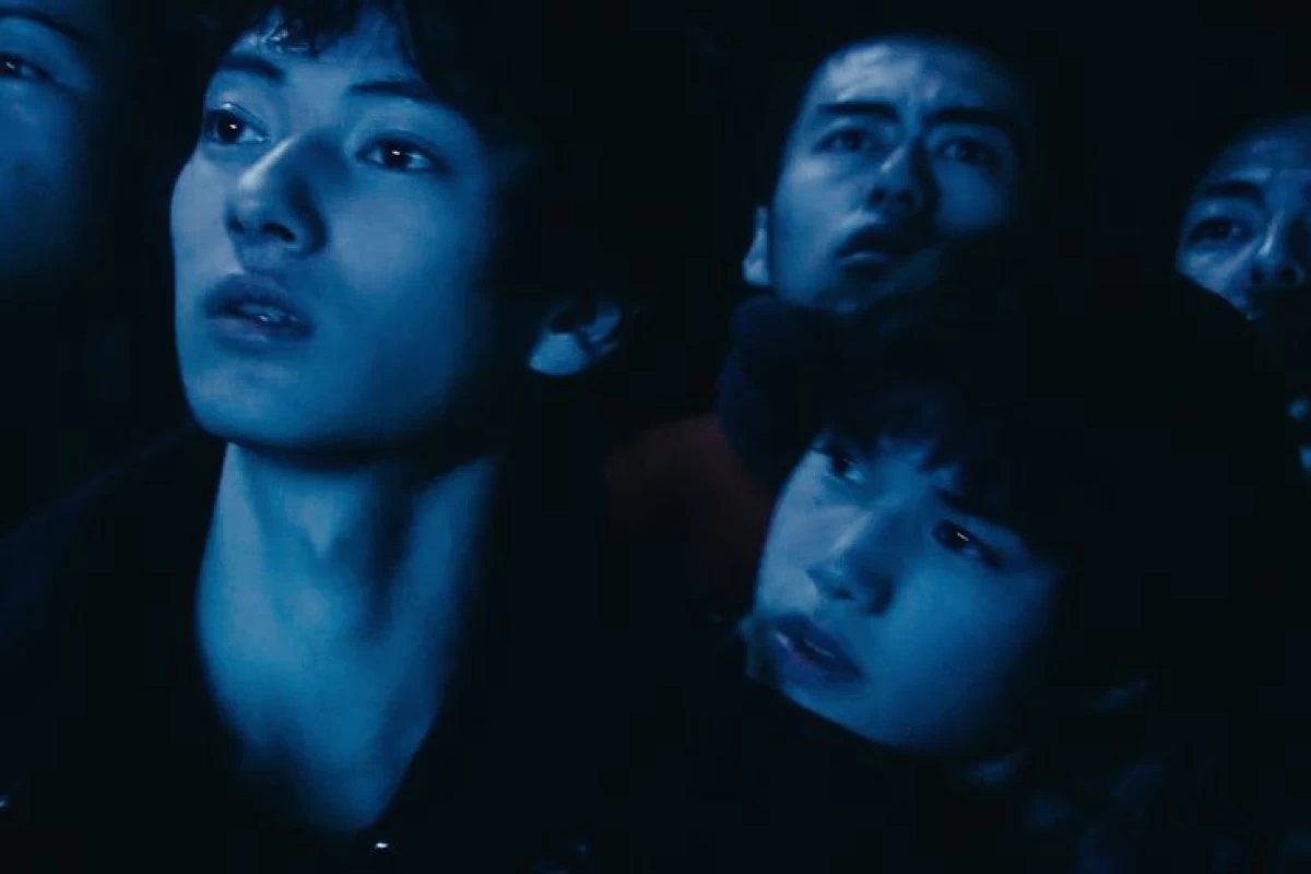 عکس پرنده آزاد.