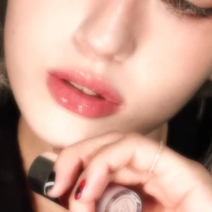 رازِ داشتن لب های نرم و سالم