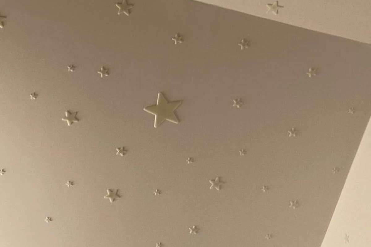 عکس رنگ کرمی