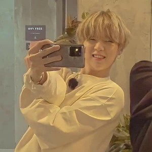 عکس عکس کیپاپ(بی نتی ver)