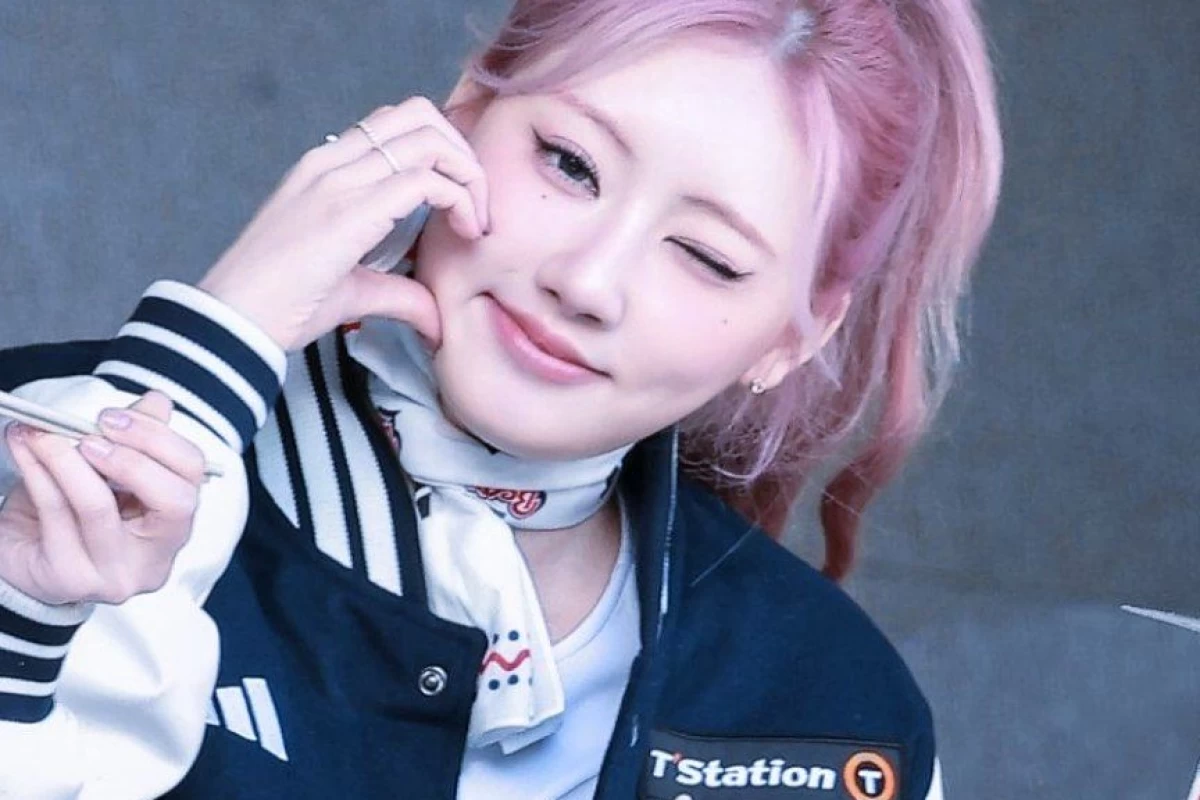 عکس پست جدید آسا (یا هم پیج بیبی مانستر وایجی) با حضور رامی 🩷