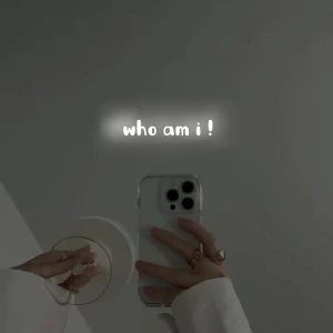 عکس ! Who am i