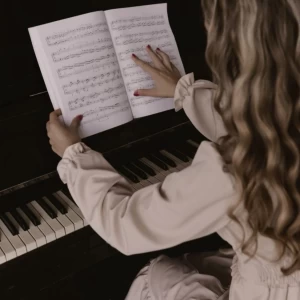 عکس ژکیدن رویانا