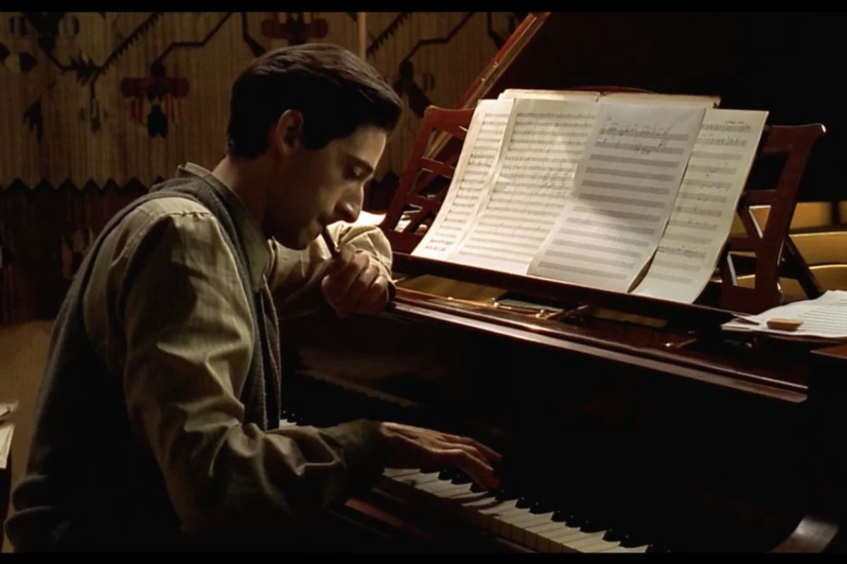 عکس گنآه‌یک‌پیانیست؛